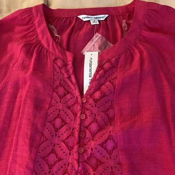 Fundamental Things NWT Oversized Blouse With Lace Inserts & 3/4 Sleeve. Size S. - Picture 2 of 9